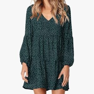 green polka dot dress 💚